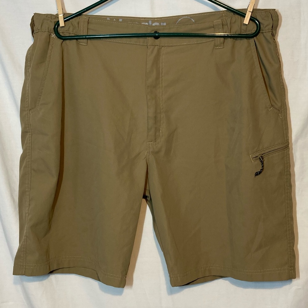 Men's Wrangler Shorts Size 40